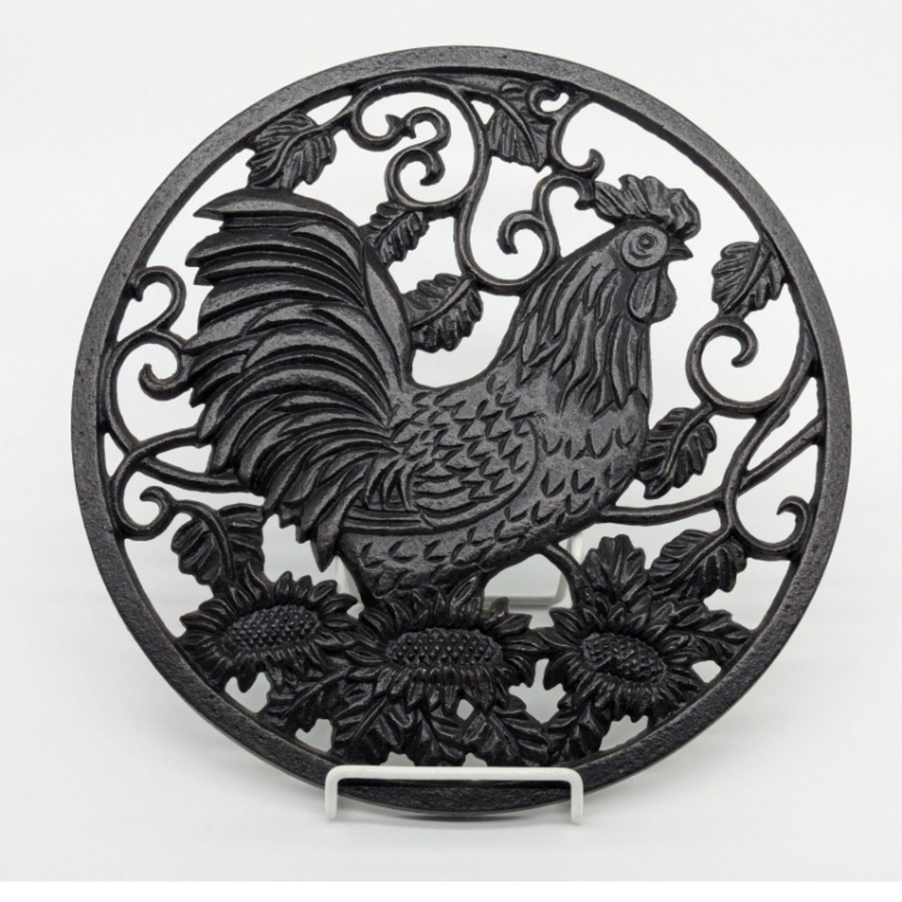 Black Rooster Large Cast Iron Decorative Wall Plaque. Hook on back.